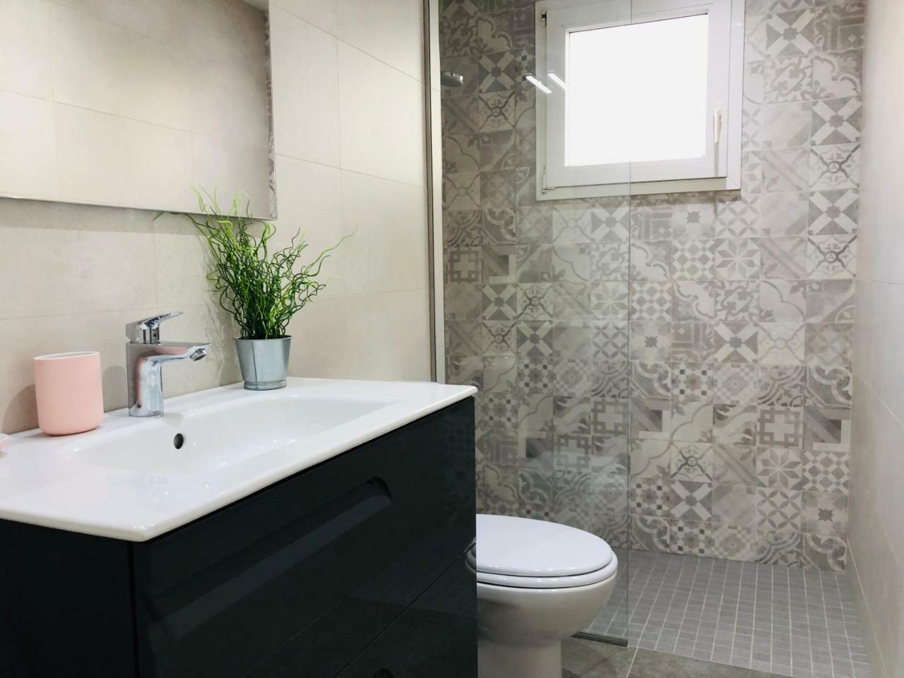 Roc Mar 3 3D - Apartamento Cerca Del Centro Y De La Playa - Terraza Con Vistas Al Mar Y Al Puerto 罗萨斯 外观 照片